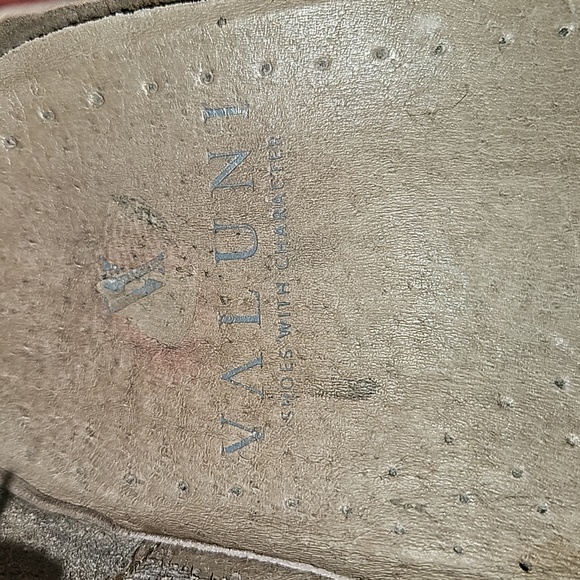 Valuni wingtips. - Picture 4 of 10